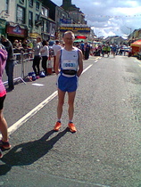 Tommi maratonin maalissa