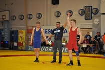 pun. Severi Saari, sin. Aaro Mäki-Jouppila